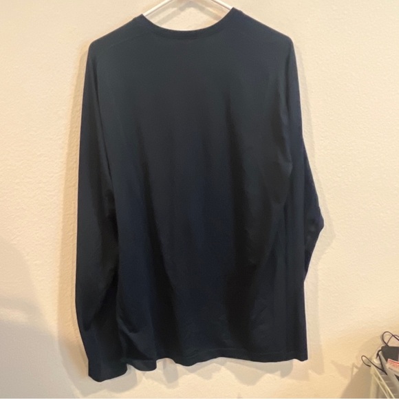 Lululemon men’s size X-Large dark navy blue long sleeve tech shirt - Picture 3 of 7